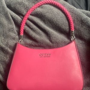 BRAND NEW HOT PINK GUESS PURSE